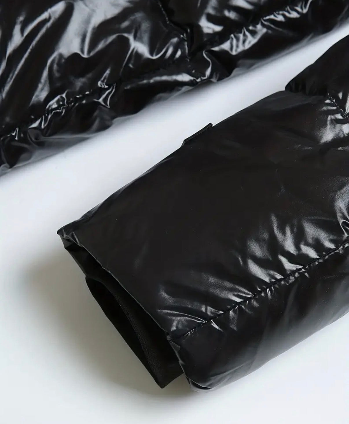 Glossy Designer Puffer Rogee El Tros